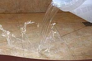 南丹漏水维修 免砸砖防水材料该如何施工